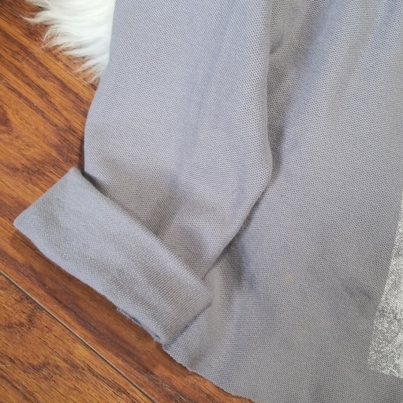 Klassic Clothing Co. Crop Sweatshirt - Picture 7 of 8